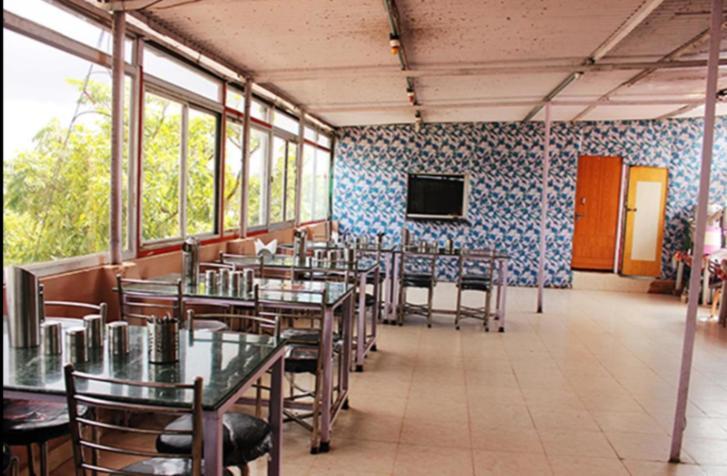Hotel Abhimanyu Pachmarhī Εξωτερικό φωτογραφία