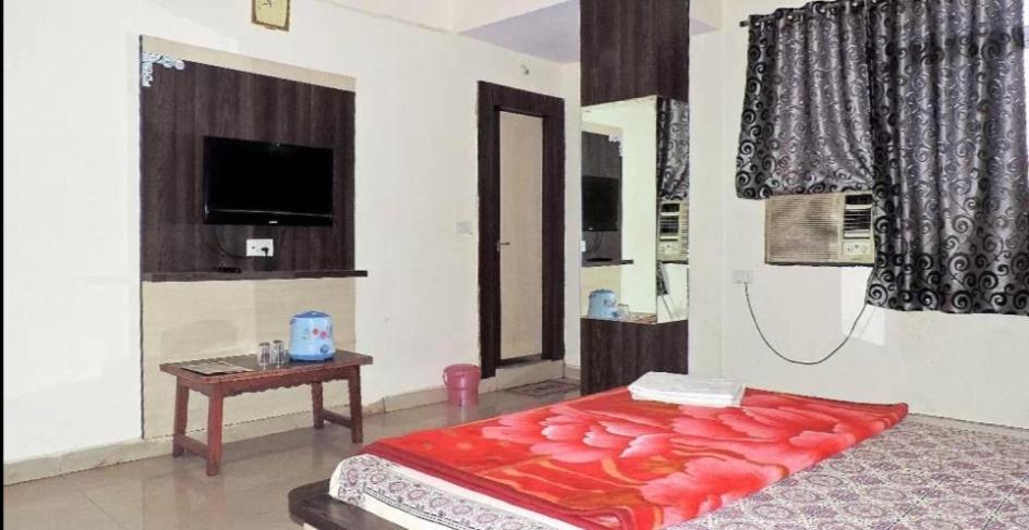 Hotel Abhimanyu Pachmarhī Εξωτερικό φωτογραφία